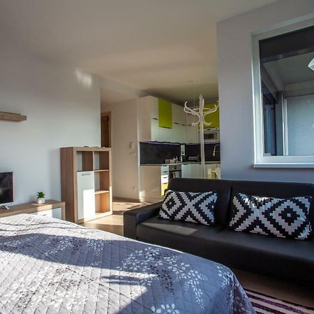 Air-Conditioned City View Apartment 24H Check-In Pressburg Exterior foto