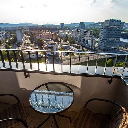 Air-Conditioned City View Apartment 24H Check-In Pressburg Exterior foto