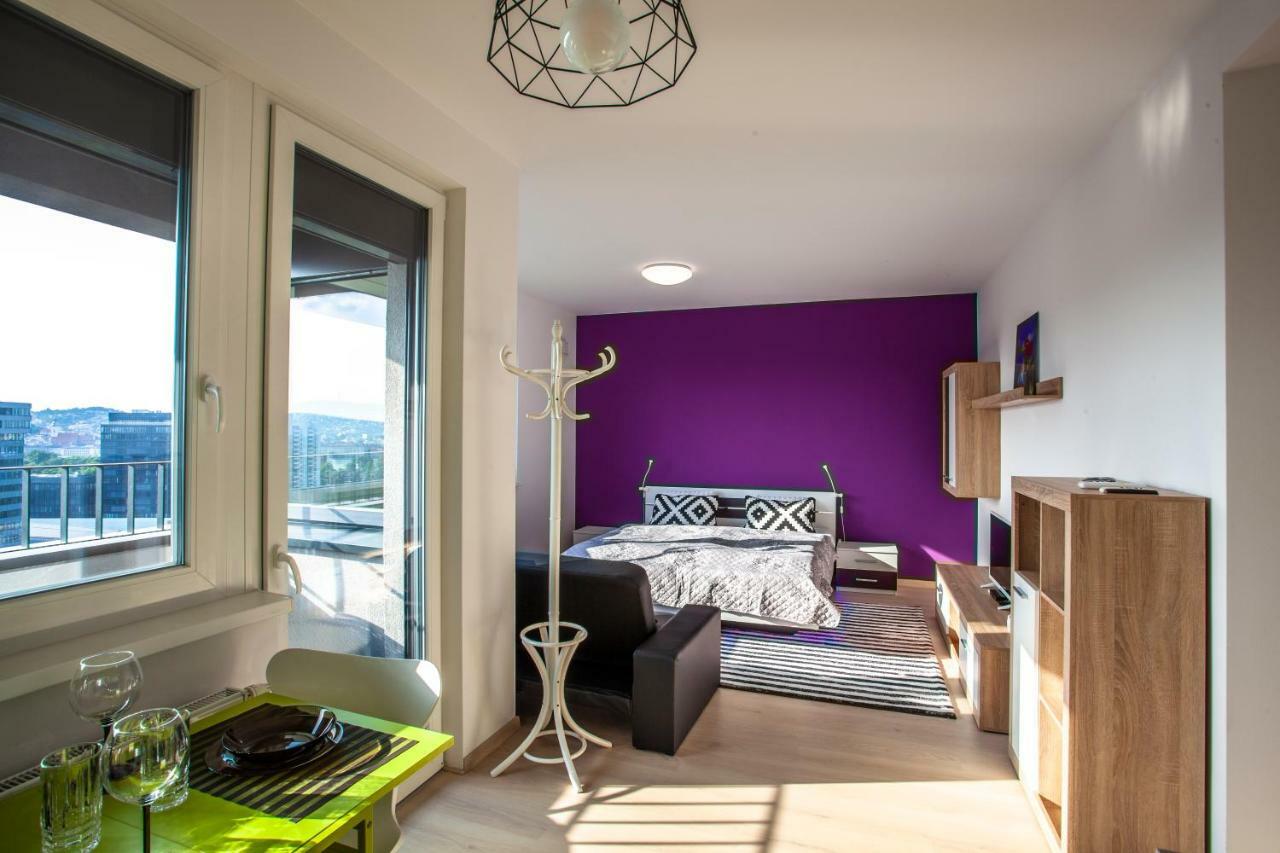Air-Conditioned City View Apartment 24H Check-In Pressburg Exterior foto