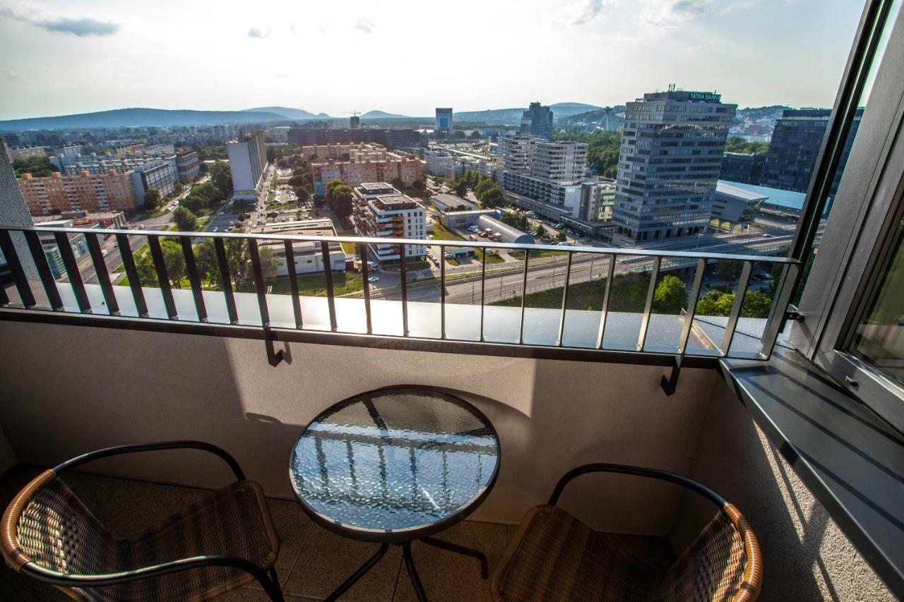 Air-Conditioned City View Apartment 24H Check-In Pressburg Exterior foto