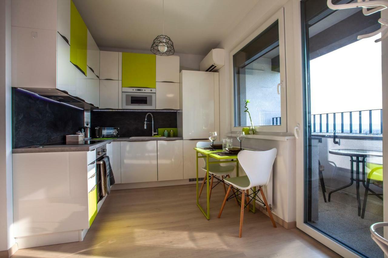 Air-Conditioned City View Apartment 24H Check-In Pressburg Exterior foto