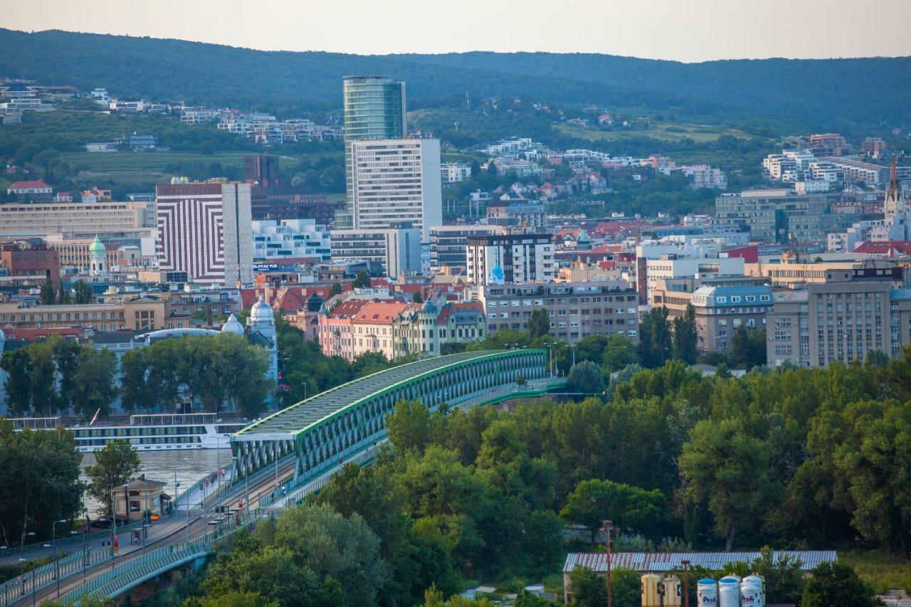 Air-Conditioned City View Apartment 24H Check-In Pressburg Exterior foto