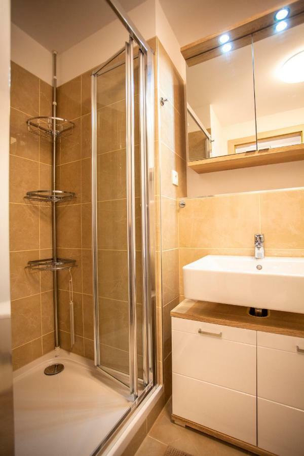 Air-Conditioned City View Apartment 24H Check-In Pressburg Exterior foto