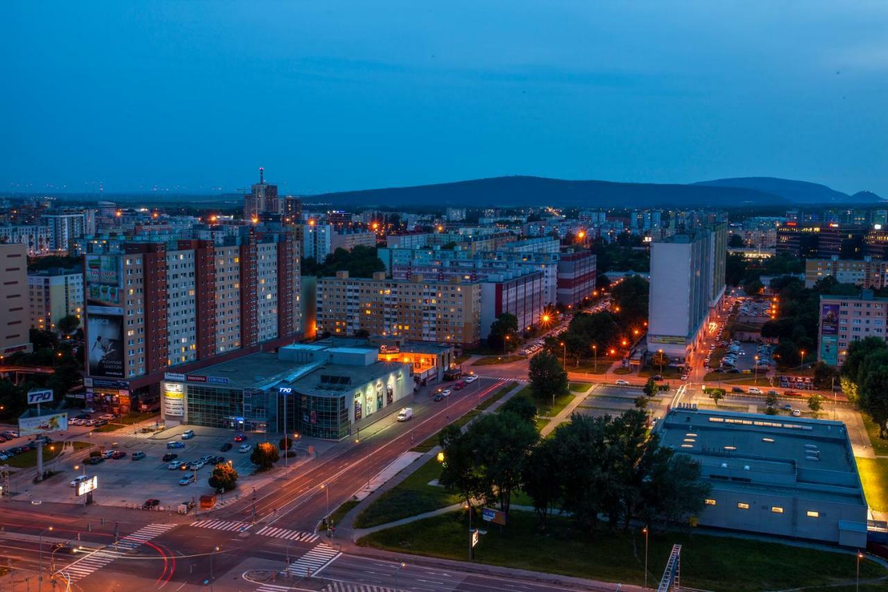 Air-Conditioned City View Apartment 24H Check-In Pressburg Exterior foto