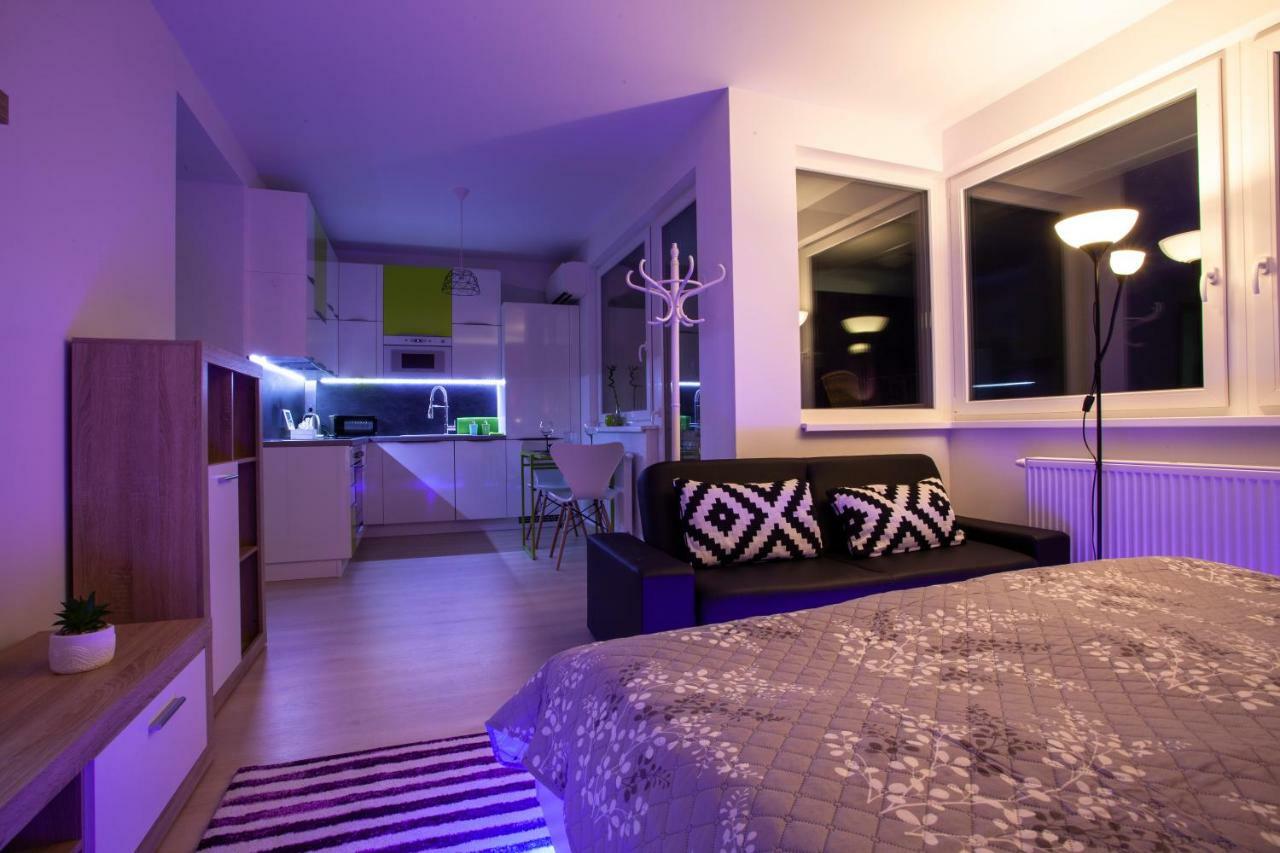 Air-Conditioned City View Apartment 24H Check-In Pressburg Exterior foto