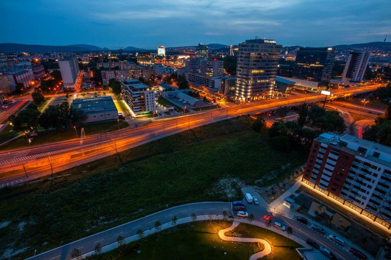 Air-Conditioned City View Apartment 24H Check-In Pressburg Exterior foto